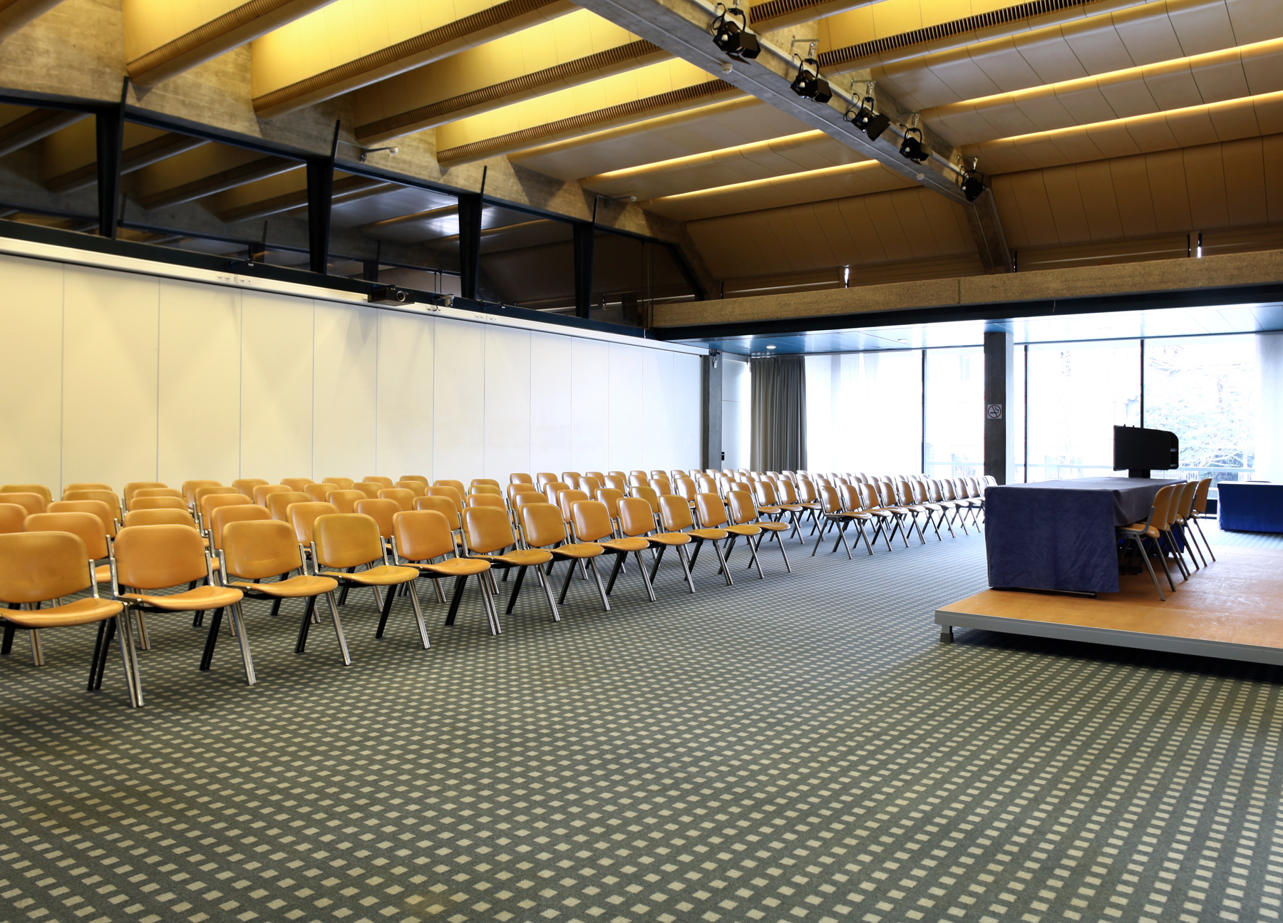 屋内大型イベントの冷房